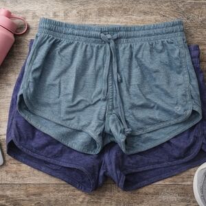 Lot of 2 Women’s Colosseum Athletic Shorts – Size Medium Heathered Blue & Green